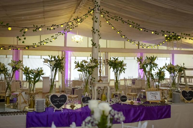 "centro de eventos para matrimonios, graduaciones, empresas y seminarios"